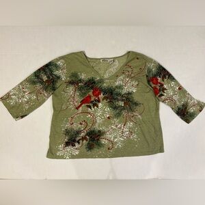 Collections Etc green 3/4 sleeve v-neck Holiday Christmas cardinals shirt XL